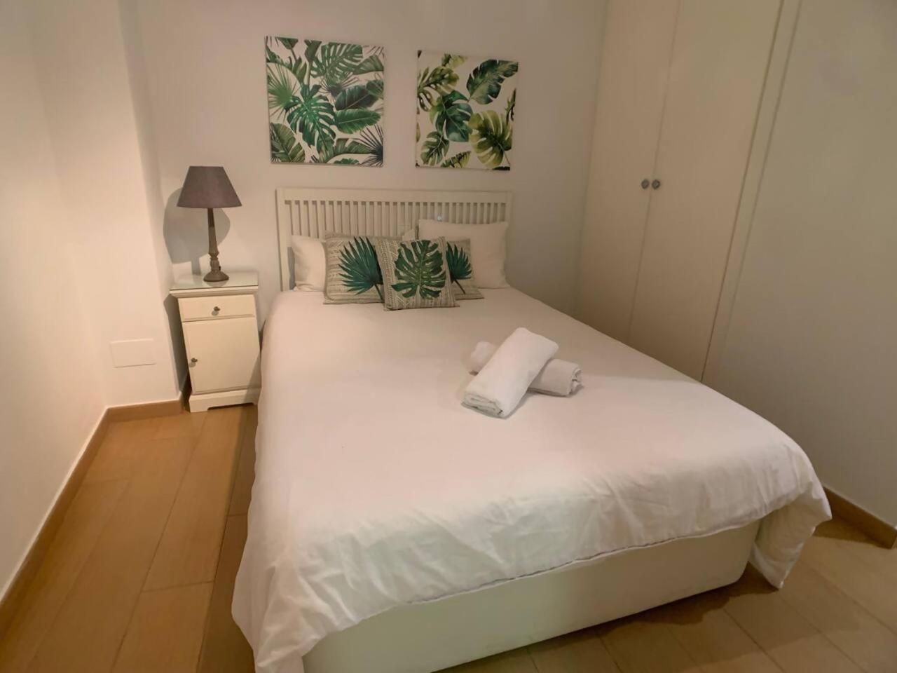 Centro Historico Catedral Apartment Malaga Luaran gambar